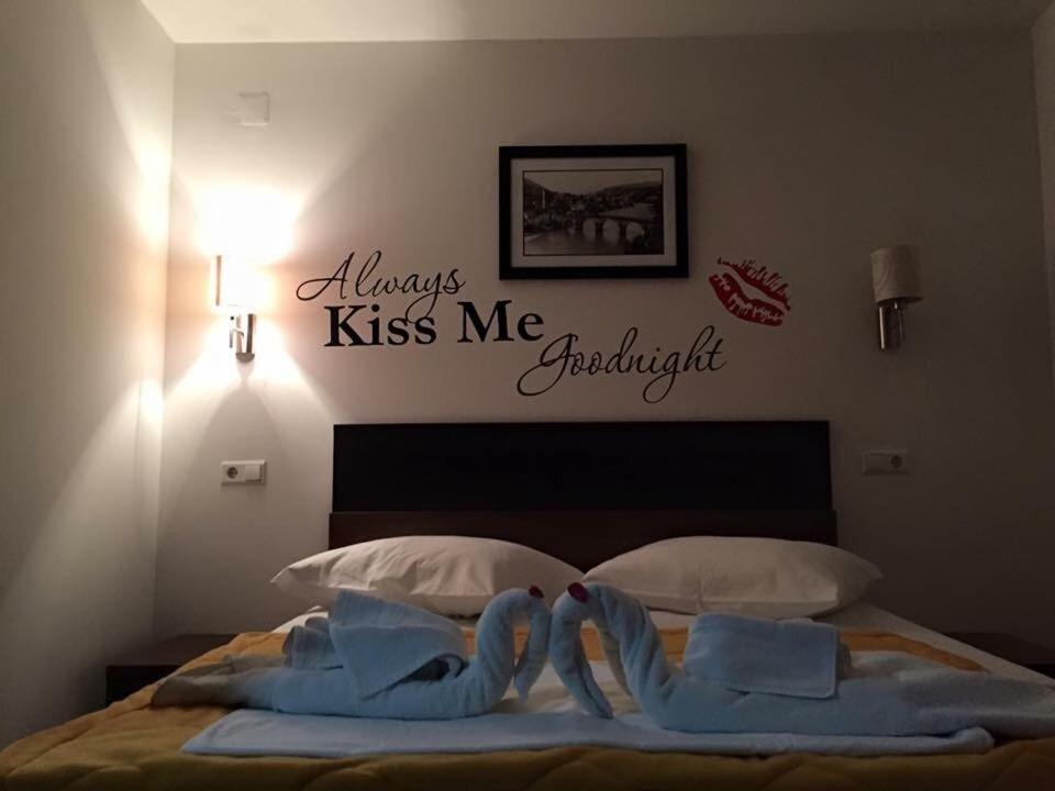 Hotel Oaza Konjic Cameră foto
