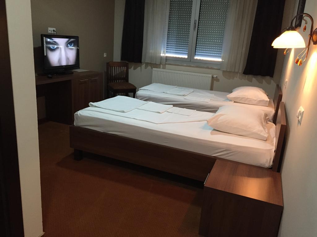 Hotel Oaza Konjic Exterior foto